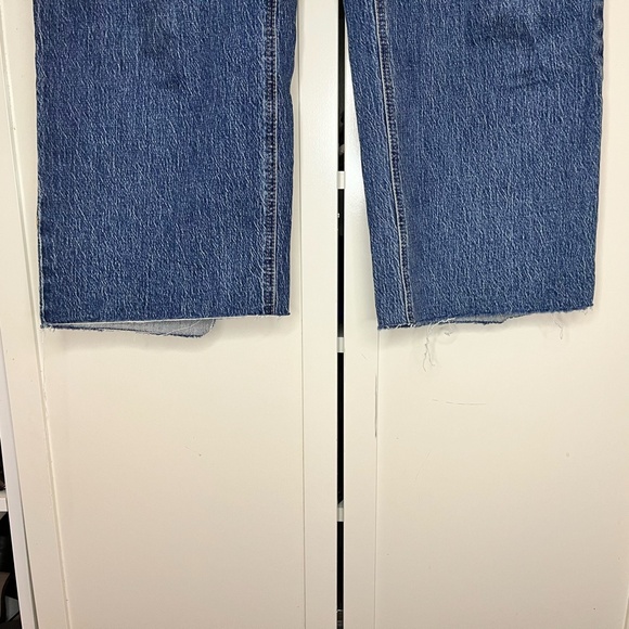 H&M Medium Blue Wash Slightly Cropped Jeans Size 10 - Picture 4 of 9